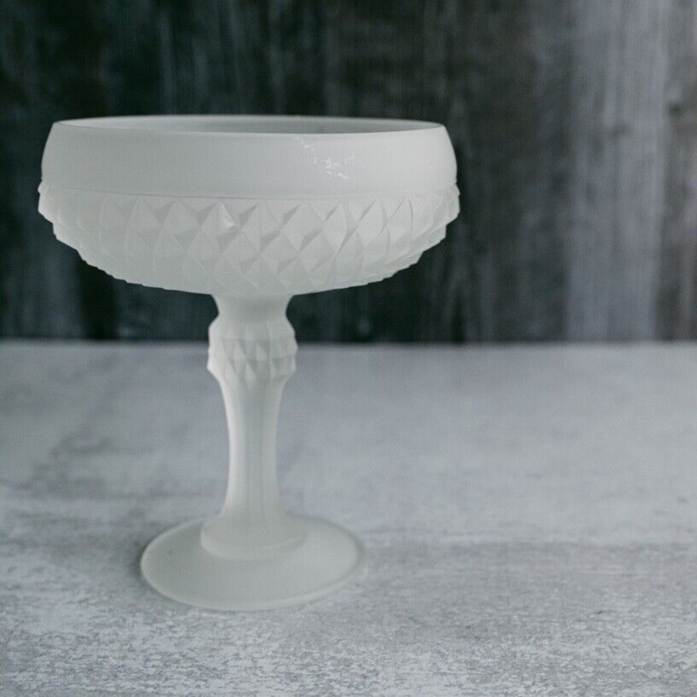 VTG INDIANA DIAMOND POINT GLASS, FROSTED PEDESTAL COMPOTE CANDY DISH